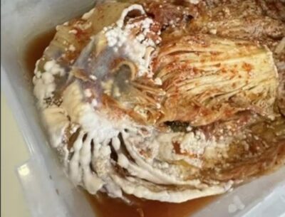 韓国・姑からの“強制キムチ”に苦しむ女性…ただ、送り付けた“白カビ”キムチの写真には賛否