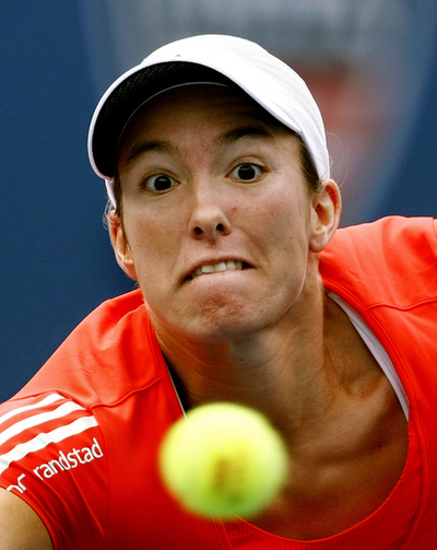 エナン マカロバを降し全米4回戦に進出