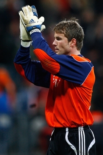 バイエルン 第1戦のリードを守り準々決勝進出