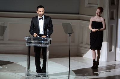 2013年CFDAファッション賞授賞式、H・クリントン氏も来場