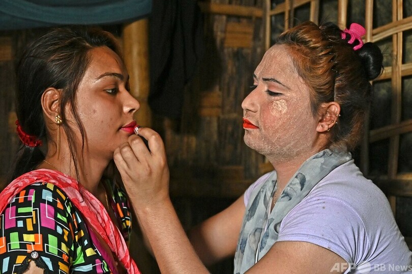 ロヒンギャ難民でトランスジェンダーの美容師、二重の偏見と闘う