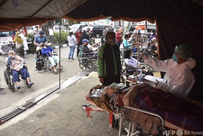 コロナ1日の新規感染2.1万人、過去最多 インドネシア