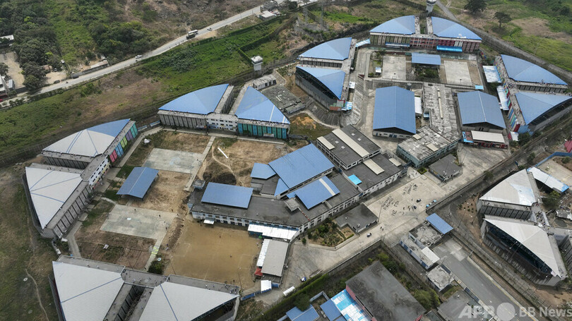 受刑者が刑務官と警官57人を人質に エクアドル刑務所