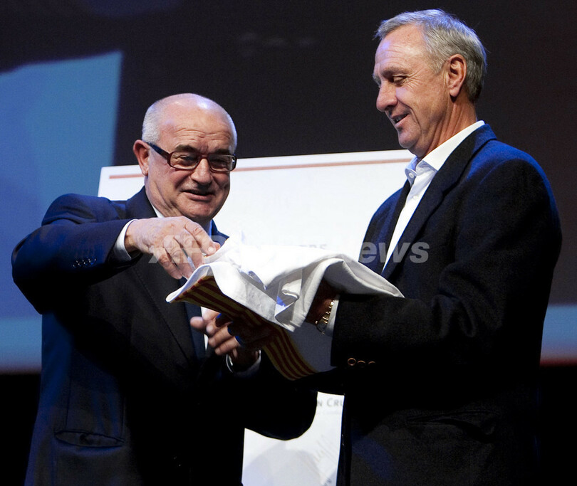 クライフ新監督 カタルーニャ選抜で「魅惑的な」サッカーを約束