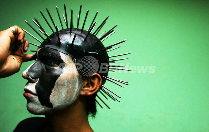 火の玉を投げ合うサンサルバドルの祭り