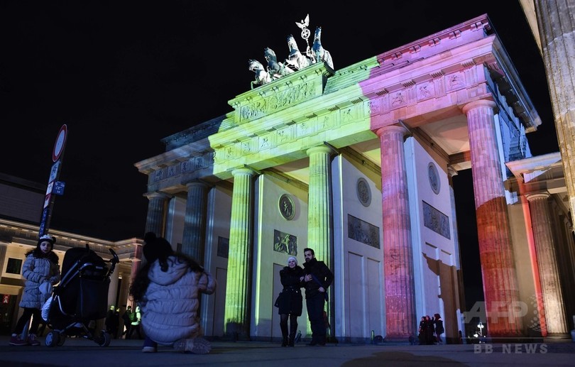 写真特集 建物がベルギー国旗色に 欧州各都市で犠牲者追悼 写真16枚 国際ニュース Afpbb News