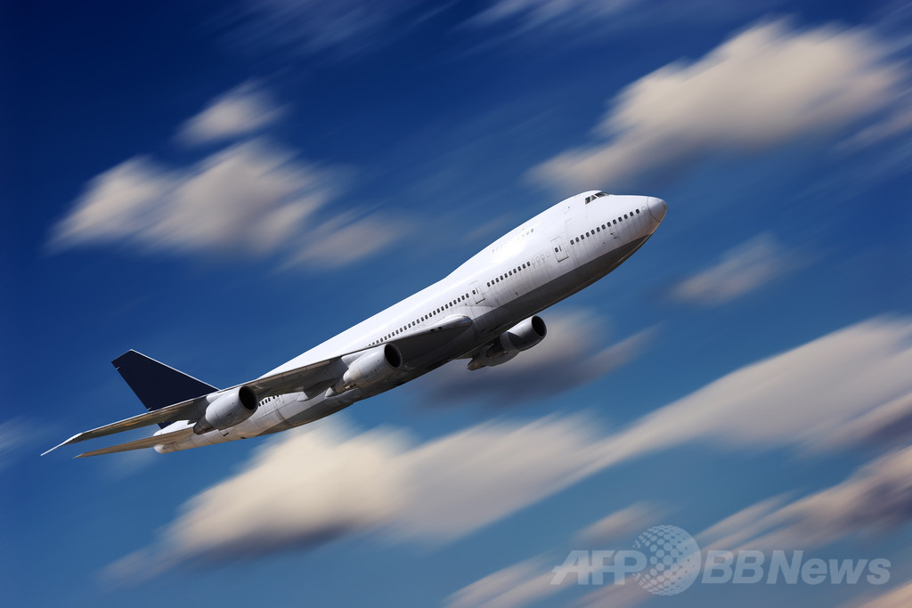 予約したい航空会社と避けたい航空会社、英調査 予約したい航空会社と避けたい航空会社、英調査