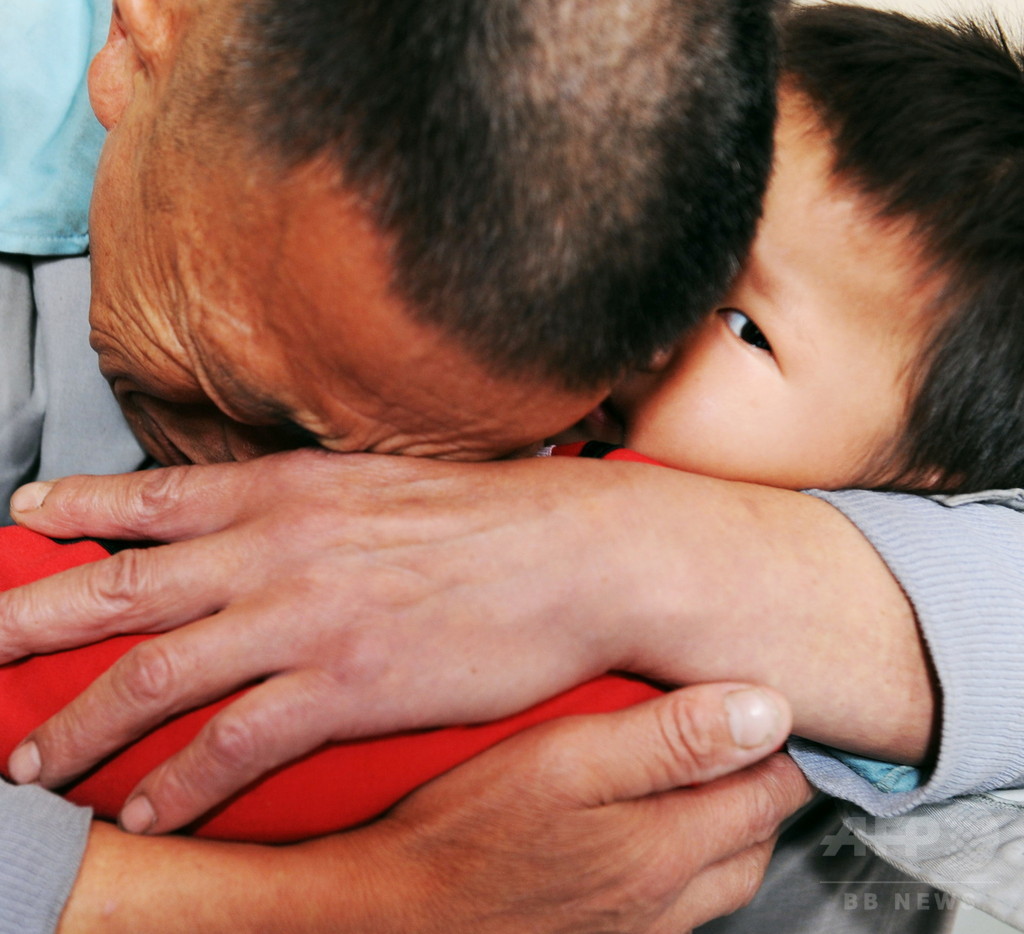 子ども買った夫婦の刑事罰免除を廃止、中国で法改正へ 子ども買った夫婦の刑事罰免除を廃止、中国で法改正へ