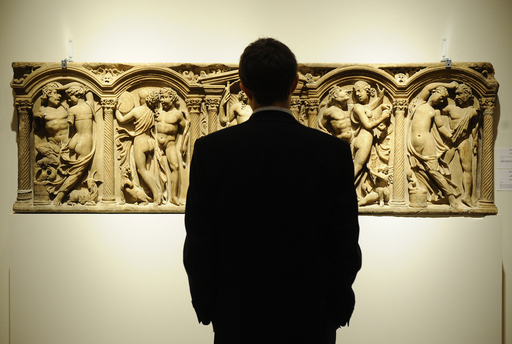 古代ローマのレア 仏作家ゾラも所有した古代ローマのレリーフ、1億3千万円で落札 写真4枚