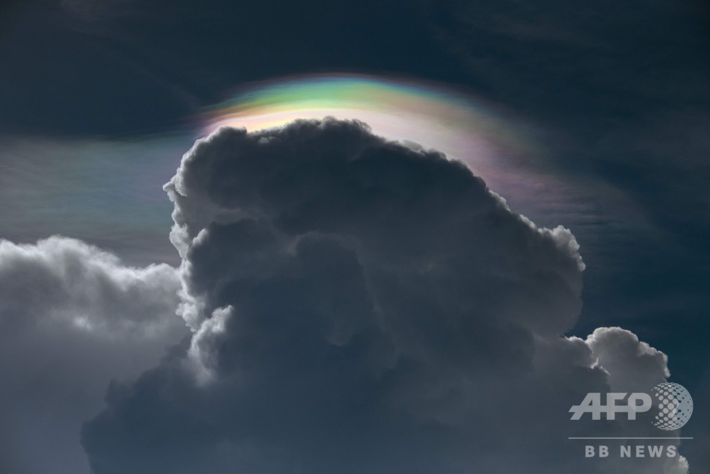 今日の1枚 いいことありそう バンコクの空に彩雲 写真4枚 国際ニュース Afpbb News