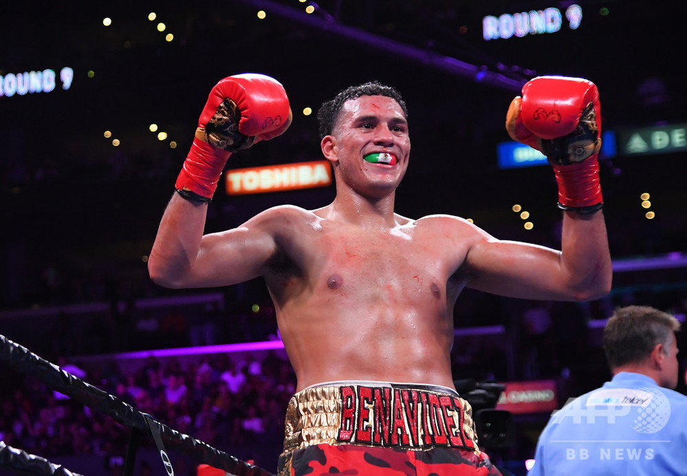 ベナビデス、体重超過で王座剥奪も10回TKO勝ち 写真1枚 国際ニュース:AFPBB News