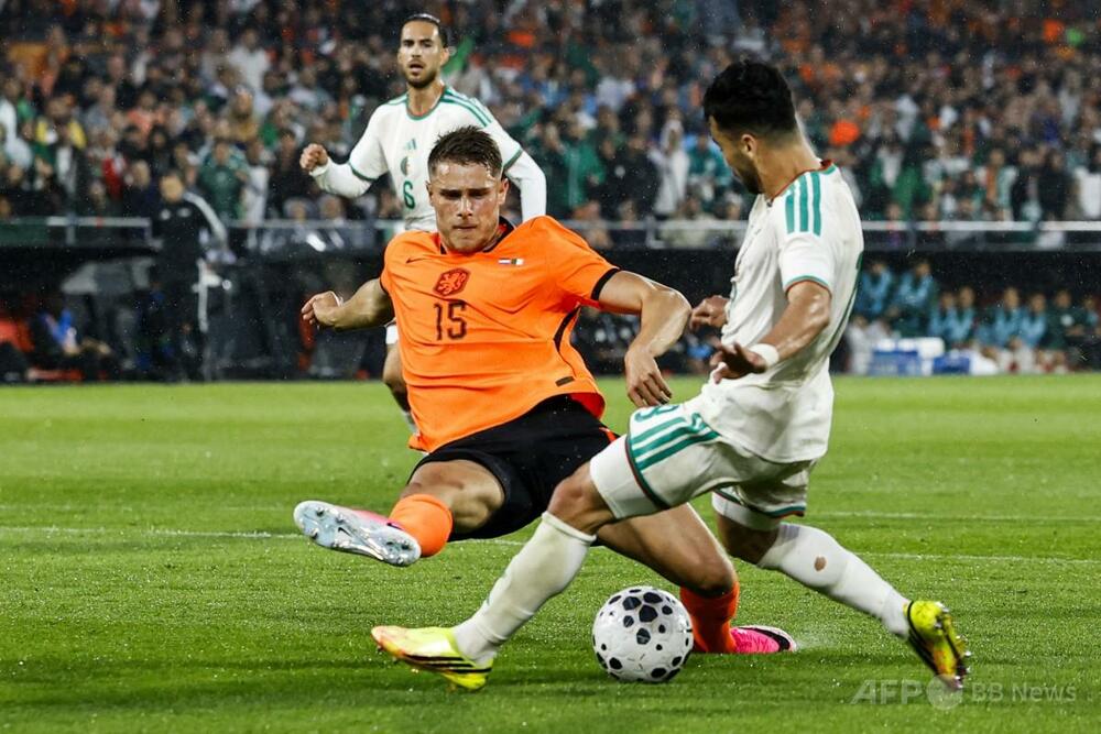 オランダがアルジェリアにまさかの苦杯、W杯初戦で日本と対戦
