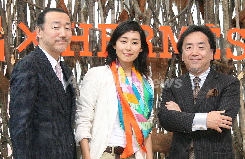 エルメスが映画『東京島』とコラボ、スペシャル“カレ”発売 写真7枚