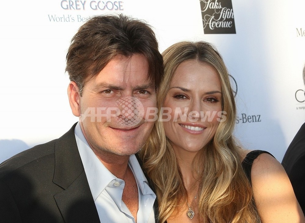 米俳優チャーリー シーン 3度目の結婚 写真1枚 国際ニュース Afpbb News 米俳優チャーリー シーン 3度目の結婚 写真1枚 国際ニュース Afpbb News