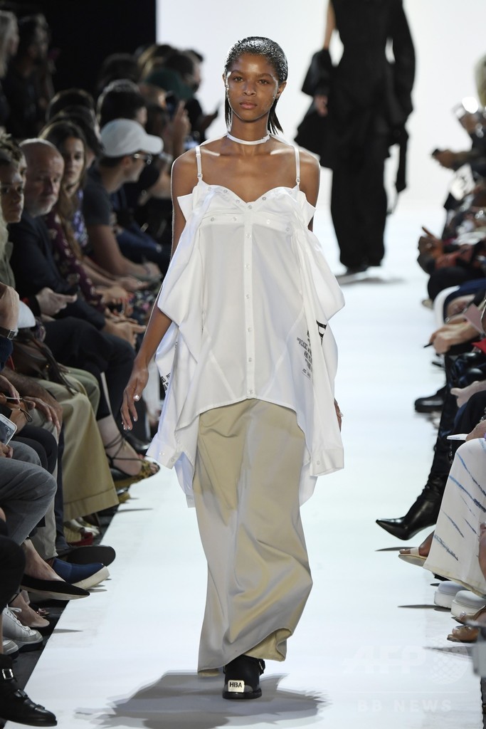 「フード・バイ・エアー」17年春夏