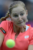 女子テニス、国別対抗戦のフェドカップ（2013 Fed Cup）は10日、ワールドグループ1部の1回戦が各地で行われ、第4試合でロシアのク
エカテリーナ・マカロバ（Ekaterina Makarova）は6-1、6-1でクルム伊達公子（Kimiko Date-Krumm）を下した。

リターンを狙うエカテリーナ・マカロバ（2013年2月10日撮影）。(c)AFP/KIRILL KUDRYAVTSEV