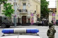 ロシア・ロストフナドヌーに進軍した民間軍事会社ワグネルの部隊（2023年6月24日撮影）。(c)STRINGER / AFP