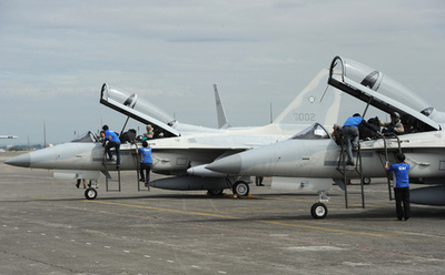 ポーランド、韓国と兵器購入契約 戦車や戦闘機など