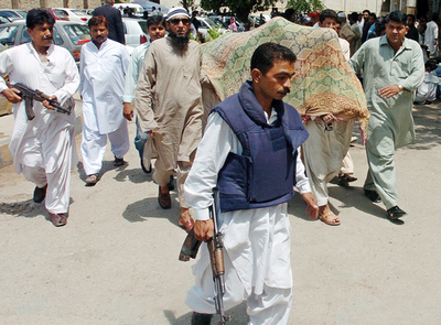 タリバン系武装勢力、アフガニスタン人男性を「米国のスパイ」として殺害 - パキスタン