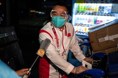 中国卓球協会会長、今度はコートの広さに不満 「普段より小さい」