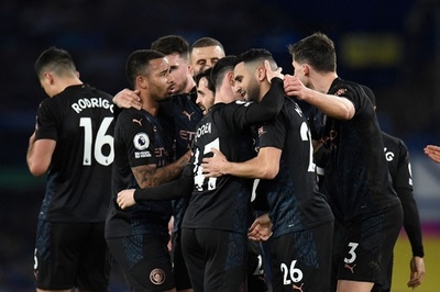 マンCがエバートン下し17連勝 2位と勝ち点10差に