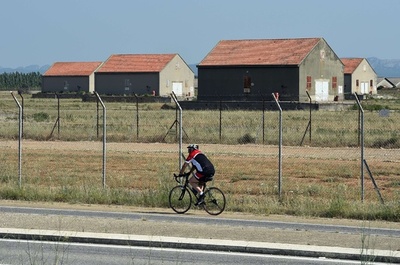 仏軍基地で爆弾や起爆装置盗難、フェンス切断し侵入