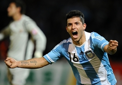 マンチェスター・シティ アグエロを獲得