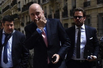 ボルドー、財政問題で3部まで降格 仏サッカー