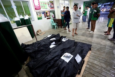 比フェリー転覆事故、死者5人に 捜索継続も不明者数分からず