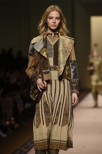 インテリアや家具をインスピレーションに、「エトロ」15/16秋冬