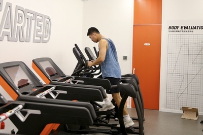 コロナ禍も続く中国のフィットネスブーム 食べて遊んで体形は維持