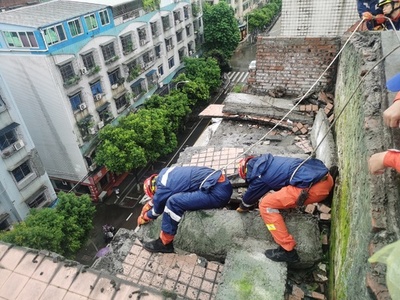 四川省瀘県でM6.0地震、3人死亡、88人けが 中国