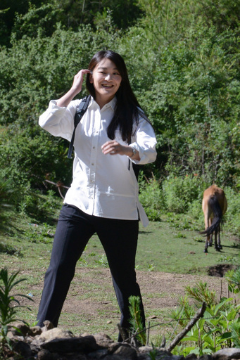 眞子さま、徒歩でブータンの僧院を訪問