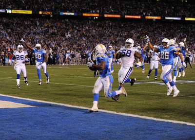 チャージャーズ コルツ下しプレーオフ準決勝へ進出