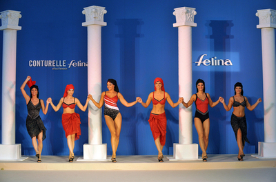 ハンガリーで「フェリーナ」が新作水着を発表