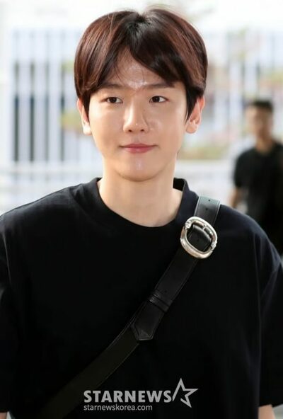 ベクヒョン、マカオでの室内喫煙…「無意識での使用、軽率だった」謝罪