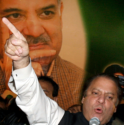 パキスタン大統領派、シャリフ派の出馬を歓迎、加速する選挙戦