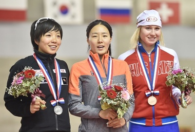 小平が女子500mで2位、スピードスケートW杯