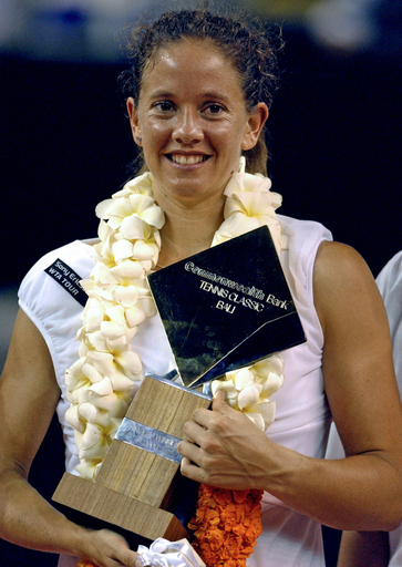 シュニーダー パシュツェクを下しシーズン初優勝