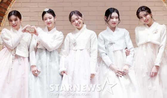 (c)STARNEWS