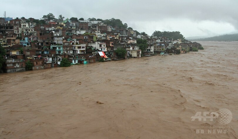 印カシミール地方で50年ぶり大洪水 150人死亡、数千人孤立