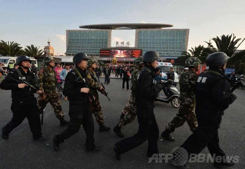 中国・昆明の無差別殺傷、逃亡していた容疑者3人を拘束