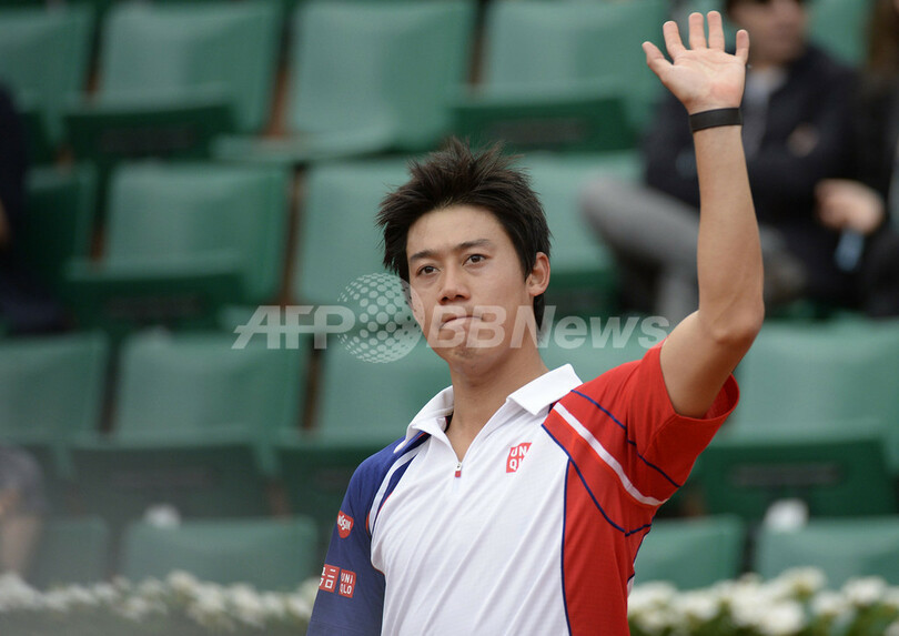 錦織が16強入り、日本男子75年ぶりの快挙 全仏オープン