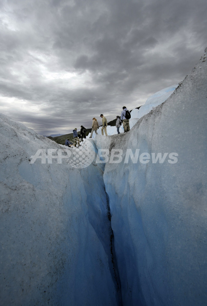 雪山でクレバスに転落の70歳 1週間後に無事救出 オーストリア 写真1枚 国際ニュース Afpbb News