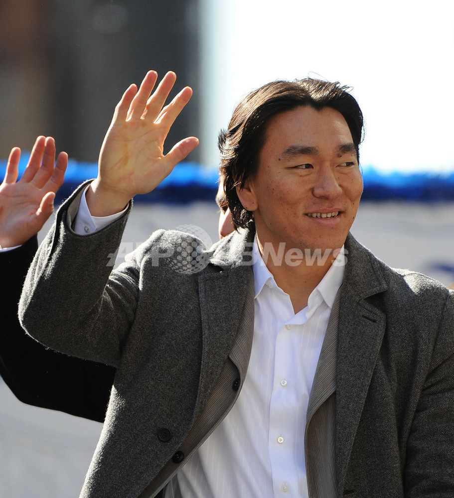 ヤンキースがニューヨーク市内で優勝パレード 写真40枚 国際ニュース：AFPBB News