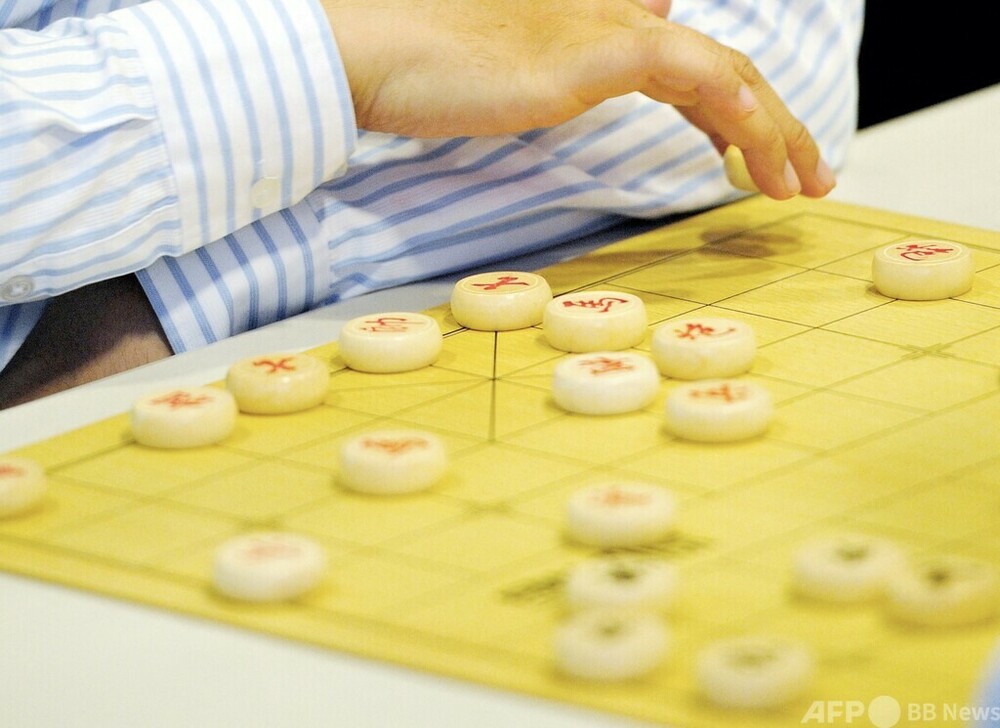 中国将棋「シャンチー」王、泥酔スキャンダルでタイトル剥奪 不正疑惑