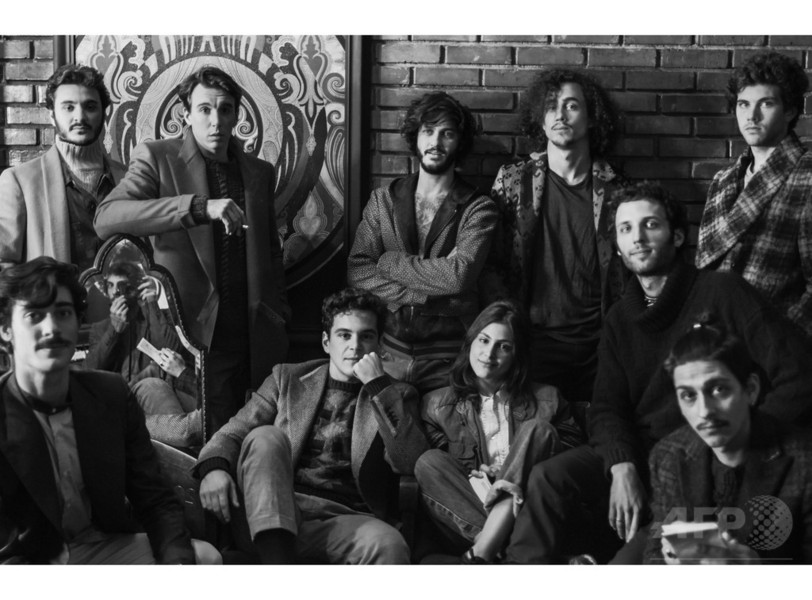 「エトロ」オンライン上のアートプロジェクト、スタート！