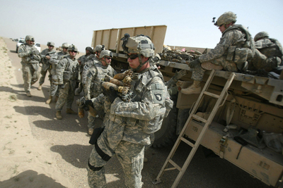 イラク駐留米軍、増派部隊4000人を6月末までに撤退