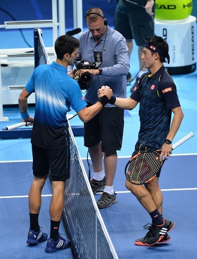 無敵ジョコビッチ、ツアー・ファイナル初戦で錦織に快勝