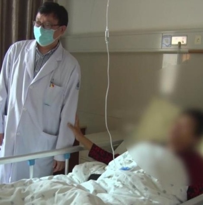 慧眼医師のグッジョブ 同じ店で食事した女性に腫瘍の可能性を指摘 その結果は…